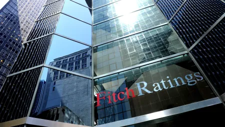 Fitch mantém classificação de Moçambique em CCC com perspectivas económicas sombrias