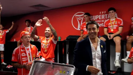 Benfica conquista Supertaça com triunfo sobre o Sporting