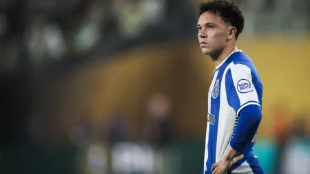 Pepê expressa desejo de renovação e ambição de liderança no FC Porto
