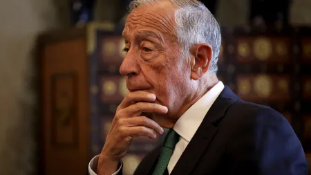 Marcelo Rebelo de Sousa conclui visita aos Açores com foco no mar e tecnologia