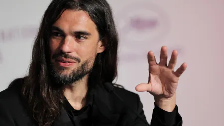 Óliver Laxe: O realizador que provoca reflexões profundas através do cinema
