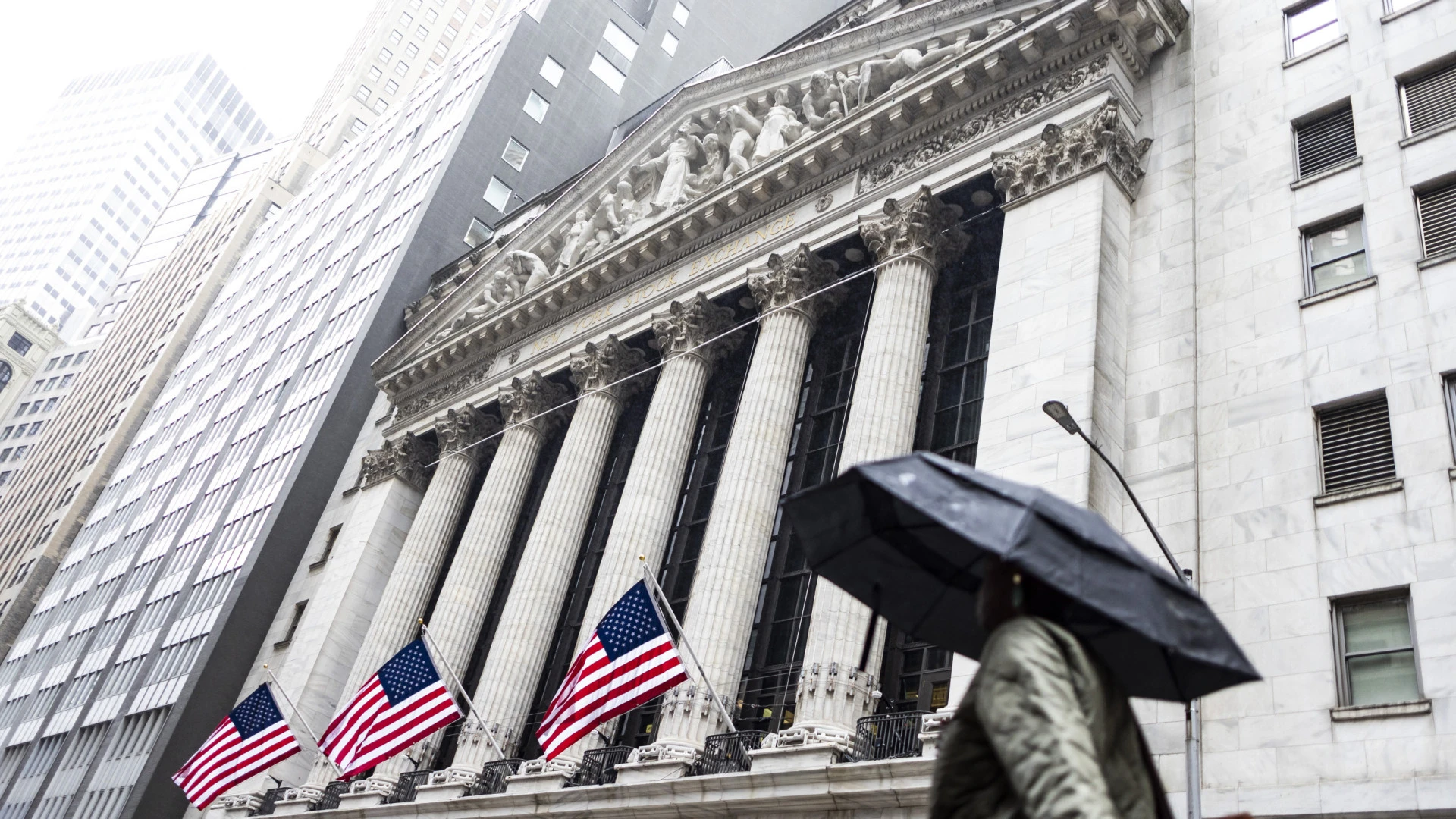 Wall Street encerra em recuperação após perdas significativas