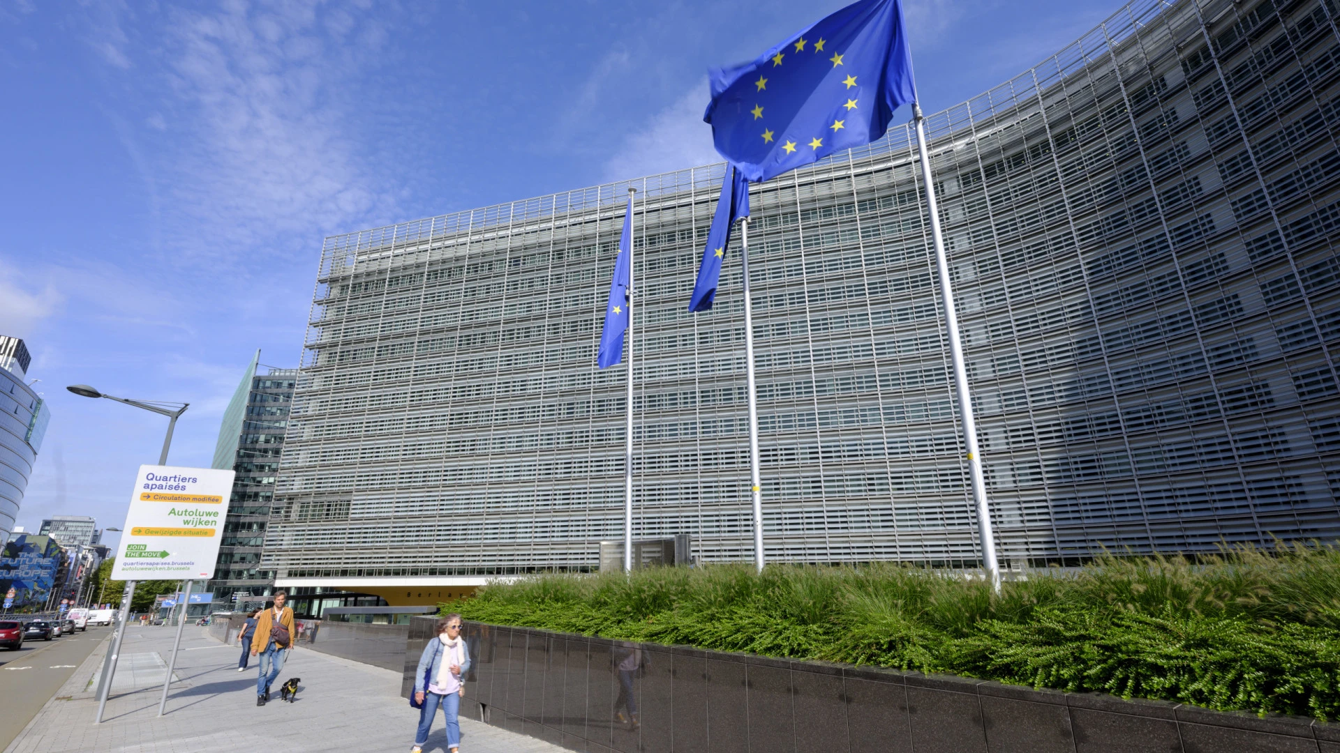 UE cancela retaliação às tarifas dos EUA após acordo comercial