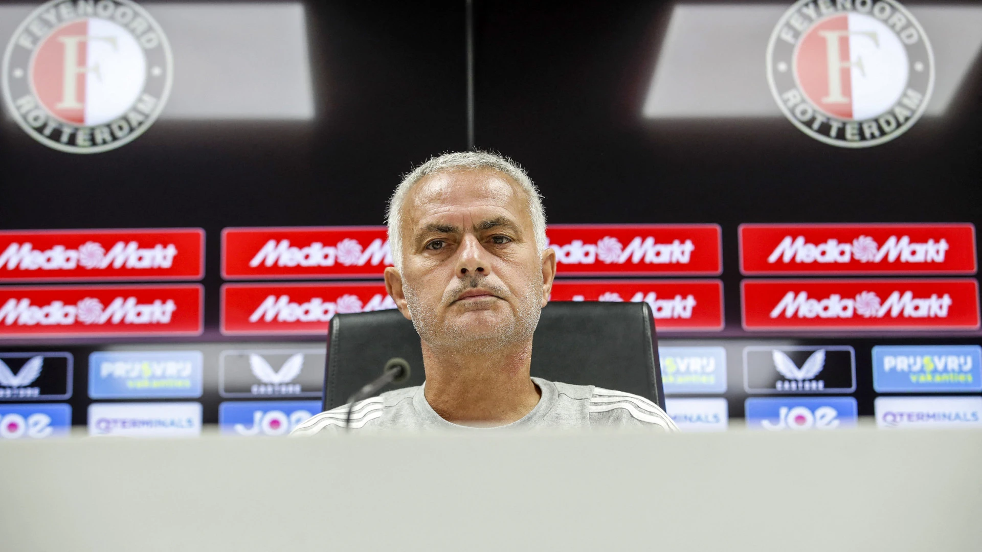 Mourinho comovido pela perda de Jorge Costa: "Faz parte da minha história..."