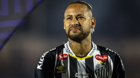 Juventus cogita recrutar Neymar, mas desafios financeiros persistem