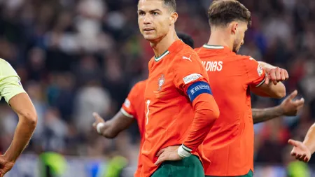 Cristiano Ronaldo presta homenagem a Jorge Costa: "Até sempre..."