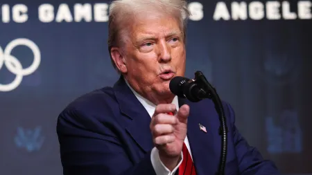 Trump delega a Israel escolha sobre ocupação de Gaza