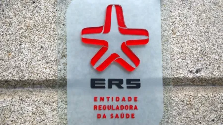 Prestadores de saúde devem fornecer informação clara sobre custos a utentes