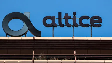 Altice reduz força de trabalho em mil postos na luta contra a automação
