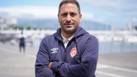 "Santa Clara preparado para desafiar o Larne na Liga Conferência"