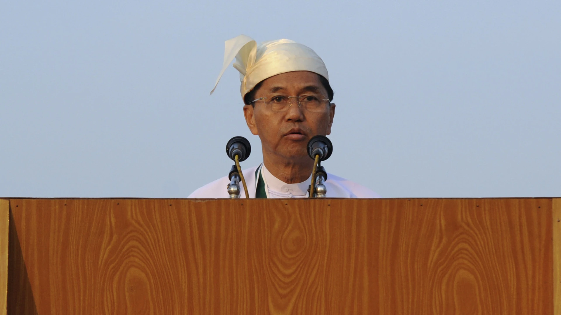 Faleceu Myint Swe, presidente interino de Myanmar, aos 74 anos