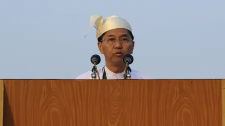 Faleceu Myint Swe, presidente interino de Myanmar, aos 74 anos