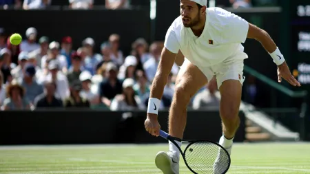 Khachanov e Shelton brilham em Toronto e lutam pelo título