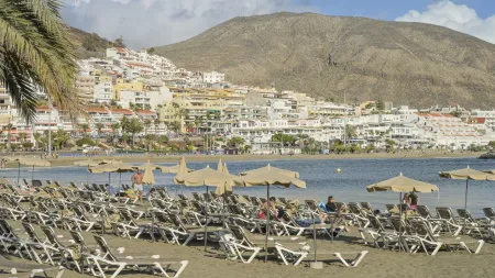 Adolescente britânico detido em Tenerife por tentativa de agressão sexual