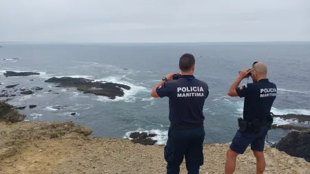 Busca suspensa por mergulhador desaparecido em Aljezur