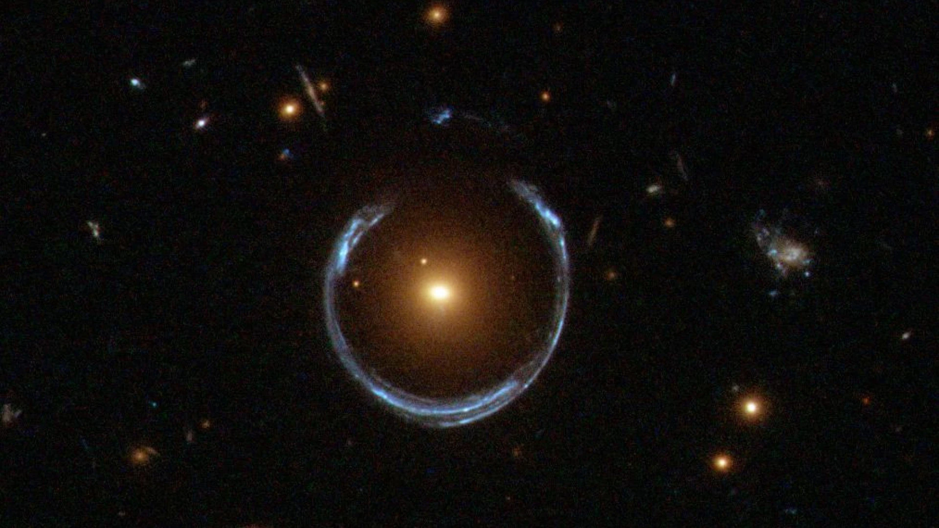 Descoberto potencialmente o buraco negro mais massivo do universo