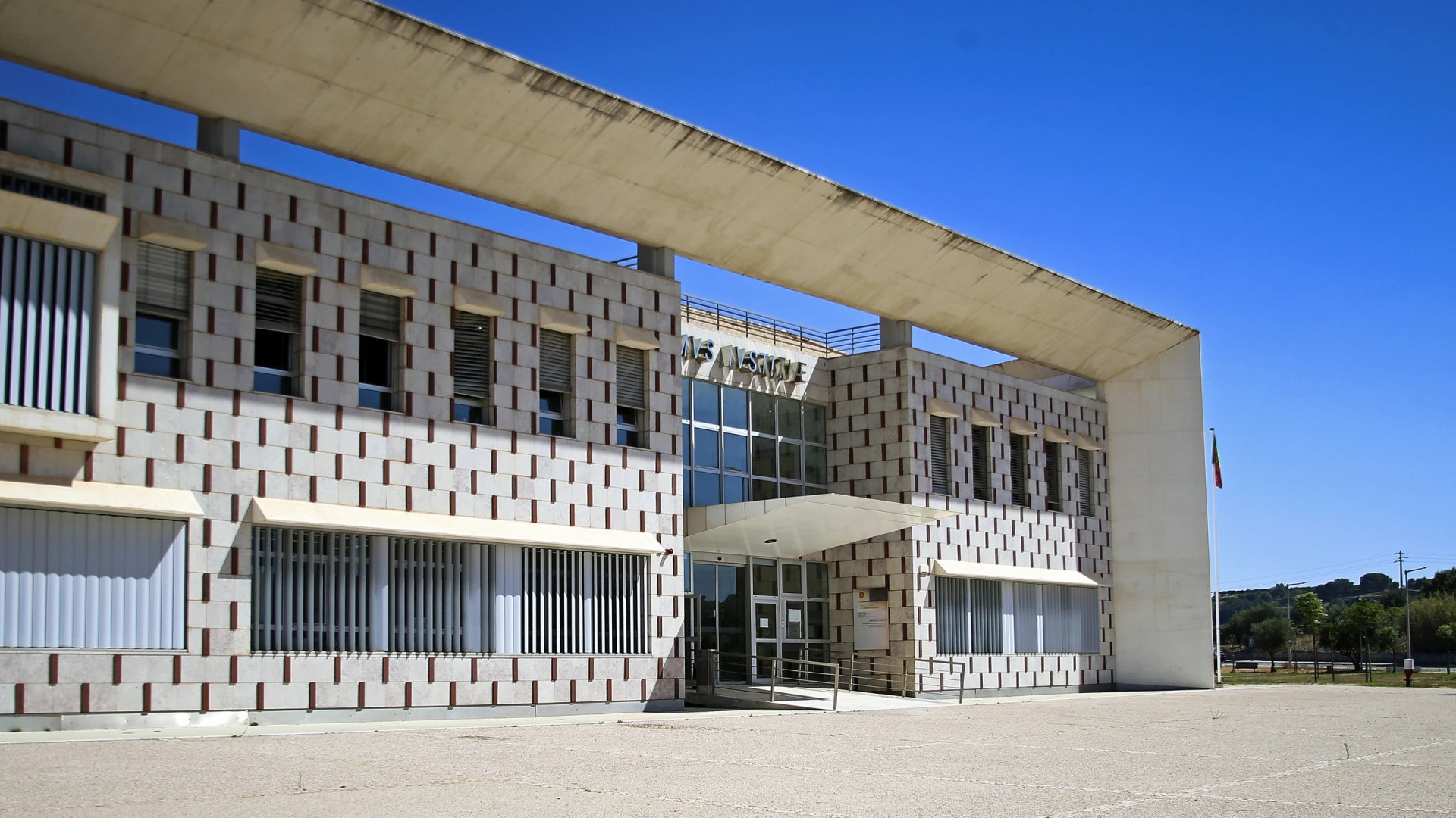 Migrantes Hospitalizados e Processo de Retorno Iniciado no Algarve
