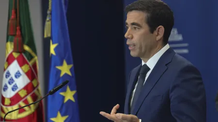 Governo português prepara revisão da legislação de imigração após decisão do Tribunal Constitucional