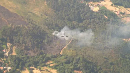 Vigilância aérea intensificada pela Força Aérea no combate aos incêndios