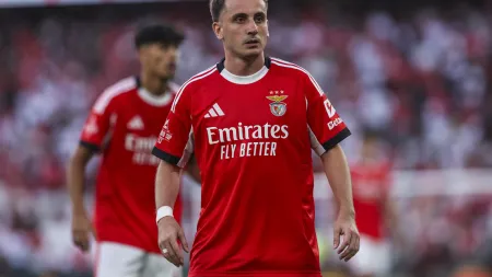Saída de Akturkoglu do Benfica ganha contornos: Rui Costa tem a palavra