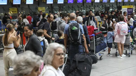 Greve na Menzies provoca cancelamentos e atrasos no Aeroporto de Lisboa
