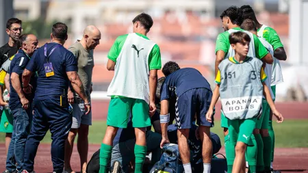 Interrupção dramática no Mafra-Belenenses: apanha-bolas recupera bem