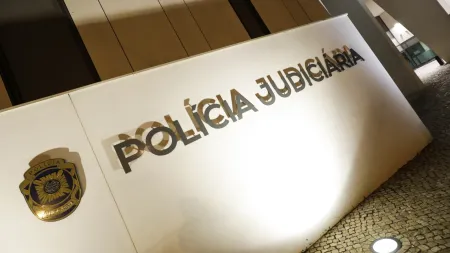 Casal germânico apanhado com 263 quilos de cocaína em prisão preventiva