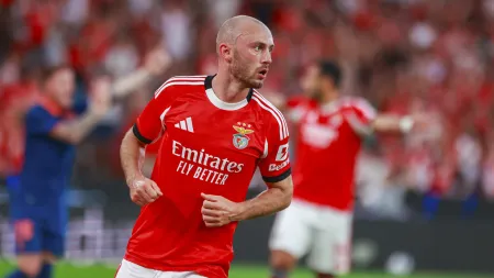 Aursnes comenta humor de Lage e partilha perspectivas após vitória do Benfica