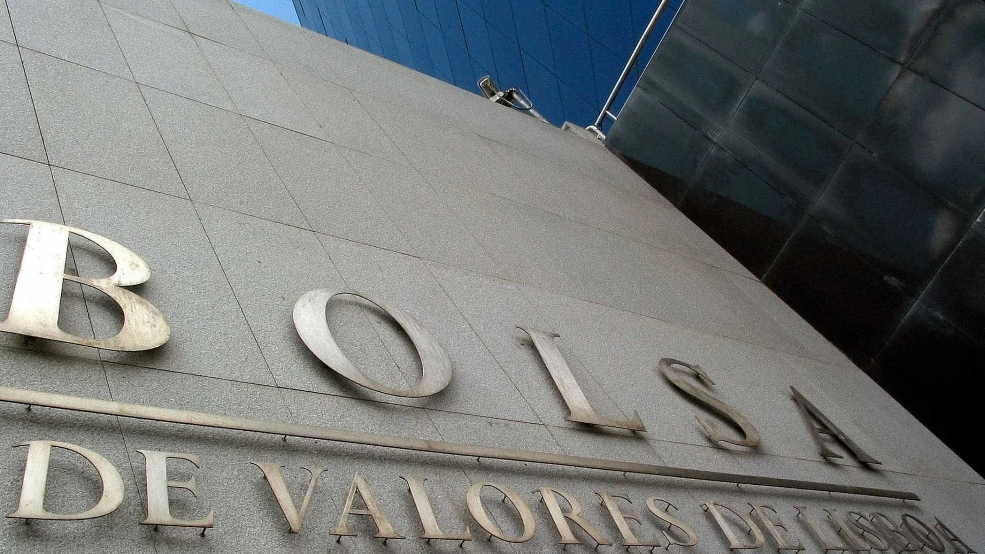 Mercado de Lisboa encerra em alta, alinhado com tendências europeias
