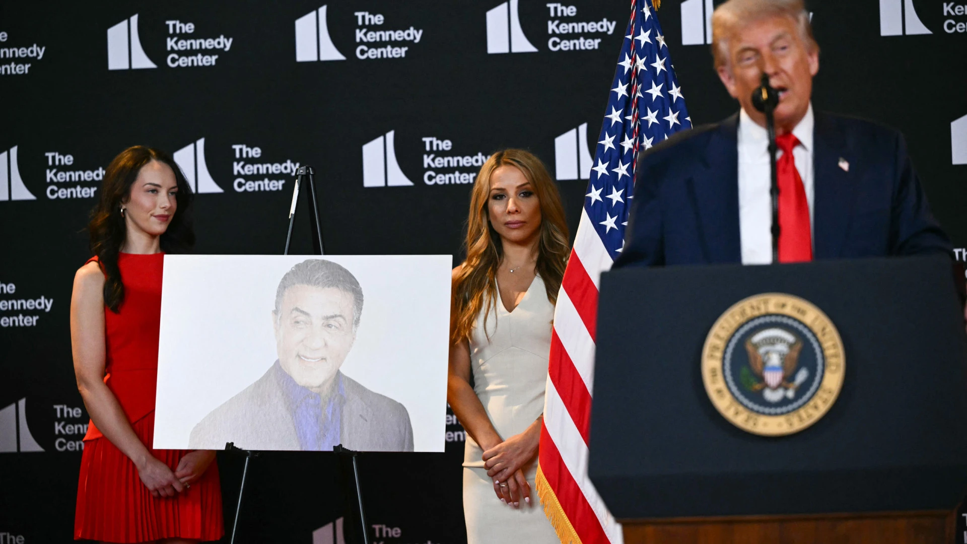 Sylvester Stallone, Gloria Gaynor e outros homenageados no Kennedy Center com Trump na presidência
