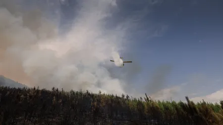 Incêndio em Cuba: Situação Controlada e Equipas em Ação