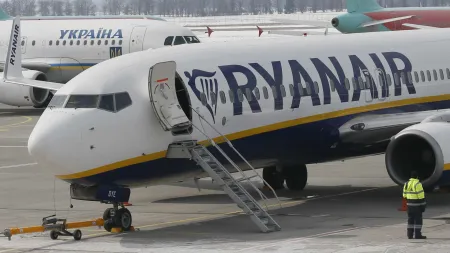 Conflito no ar: Passageiros da Ryanair protagonizam luta em voo aterrando em Lisboa