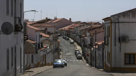 Onda de Calor Atinge Portugal: Temperaturas Extremas Marcam o País