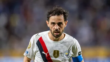 "Bernardo Silva destaca a importância da mentalidade vencedora no Manchester City"