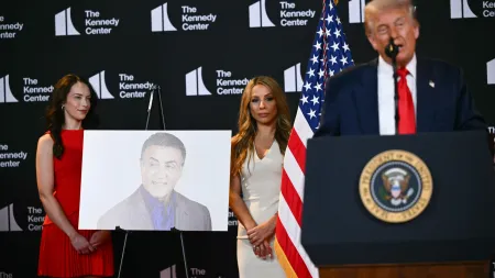 Sylvester Stallone, Gloria Gaynor e outros homenageados no Kennedy Center com Trump na presidência