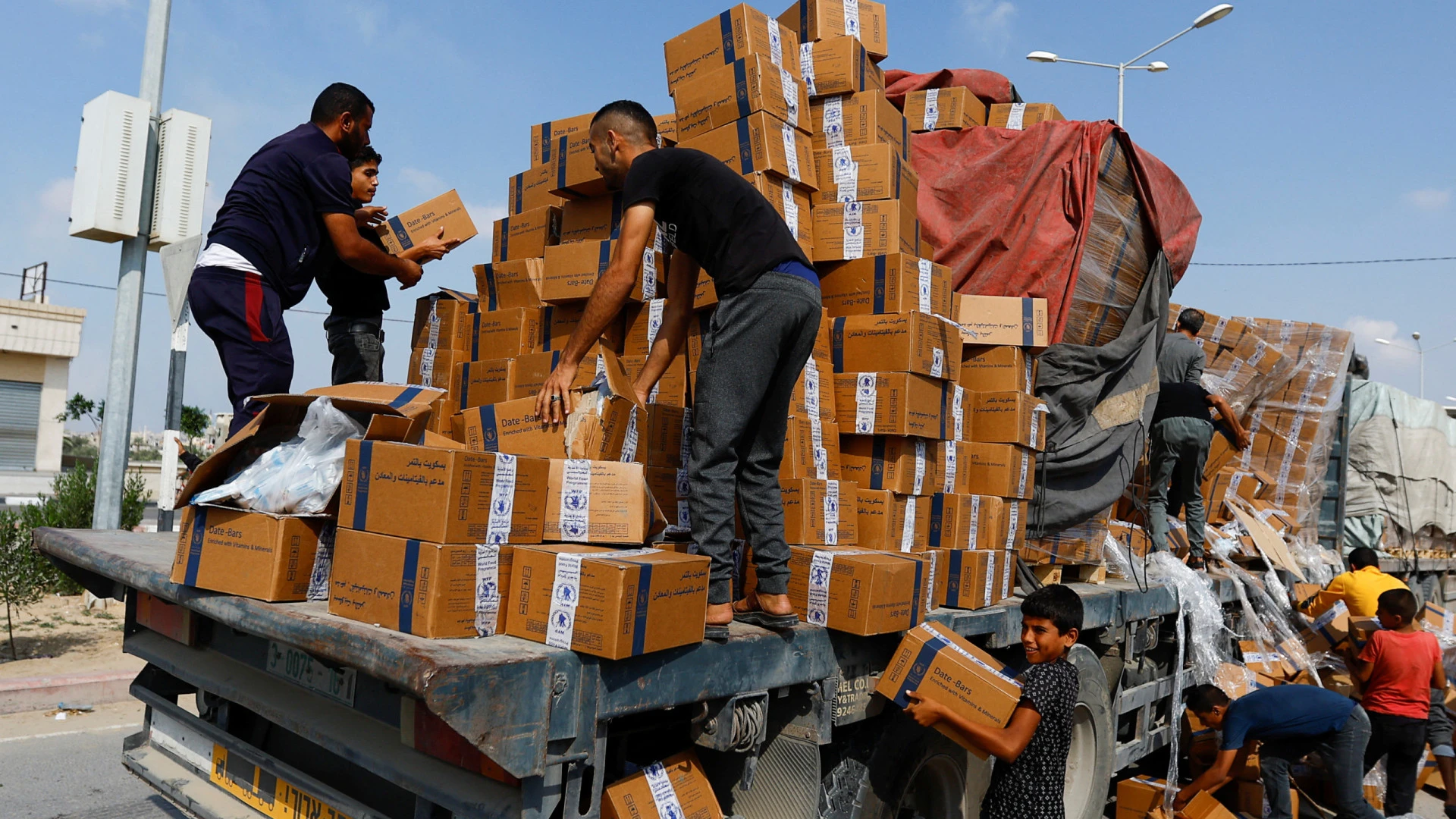 Israel condiciona ajuda humanitária a Gaza, aumentando crise alimentar
