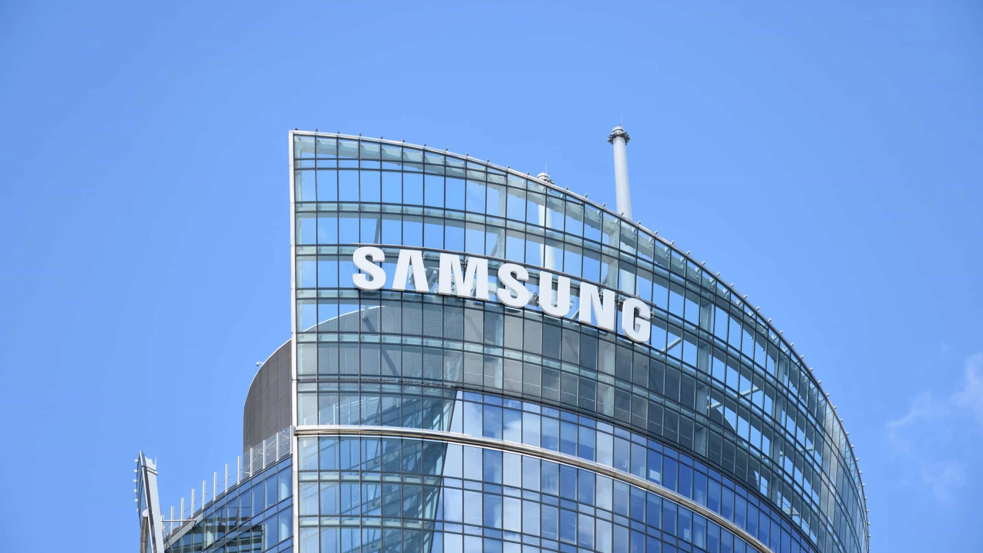 Samsung prepara lançamento de óculos inteligentes com IA para 2026