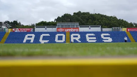 Santa Clara à beira de assegurar playoff em casa frente ao Larne