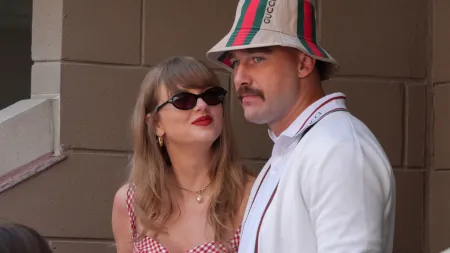 Taylor Swift Anuncia Novo Álbum e Partilha Memórias do Primeiro Encontro com Travis Kelce