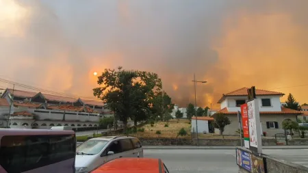 Incêndio em Sátão: Combate em Curso com Feridos Ligeiros