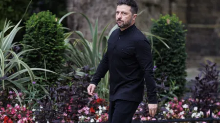 Zelensky reforça defesa no leste da Ucrânia face ao avanço russo