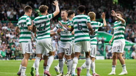 Celtic avança facilmente na Taça da Liga da Escócia, Paulo Bernardo como suplente