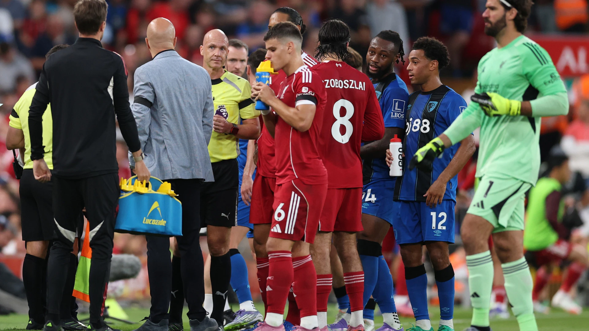 Autoridades britânicas investigam insultos racistas no jogo Liverpool-Bournemouth