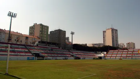 Benfica à procura de manter a senda vitoriosa na Reboleira