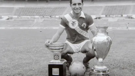 Despedida a Fernando Cruz, lenda do Benfica e bicampeão europeu
