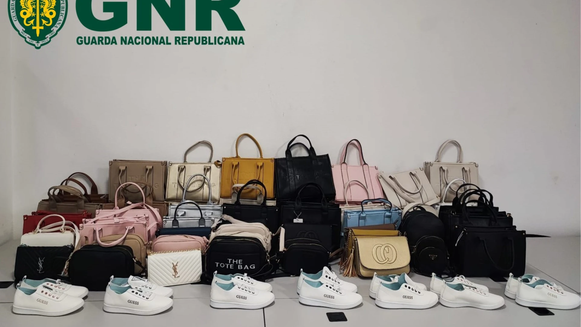 GNR realiza operação em feira de Ílhavo e apreende 65 produtos falsificados
