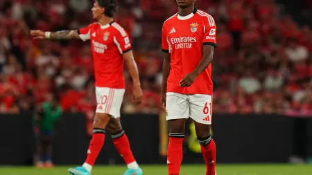 Florentino Luís, alvo do Al Ahli, procura oportunidades de brilhar no Benfica