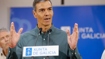 Jornalista desmaia durante conferência de Pedro Sánchez sobre crise climática