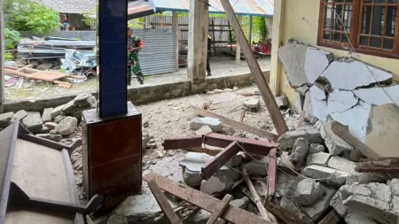 Tragédia na Indonésia: Sismo deixa um morto e 40 feridos