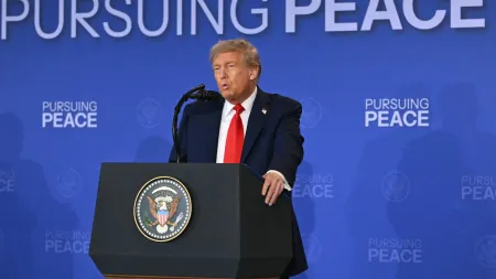 Trump propõe eliminar o voto por correspondência e máquinas de votação